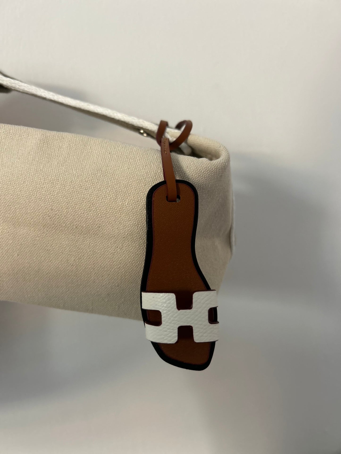 H sandal charm white