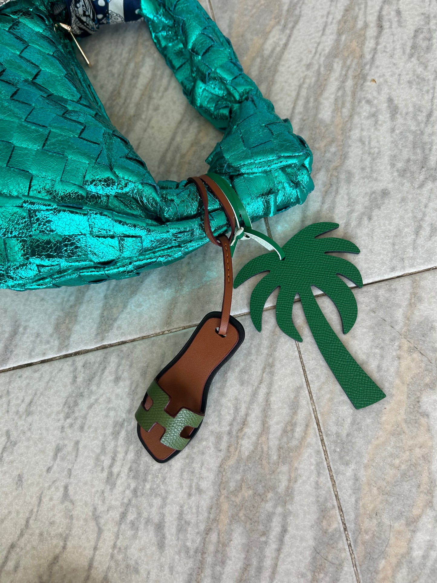 Palm tree charm green