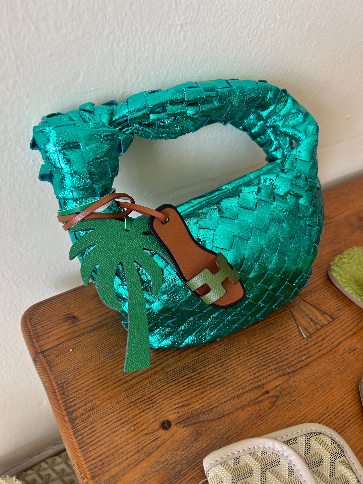 Palm tree charm green